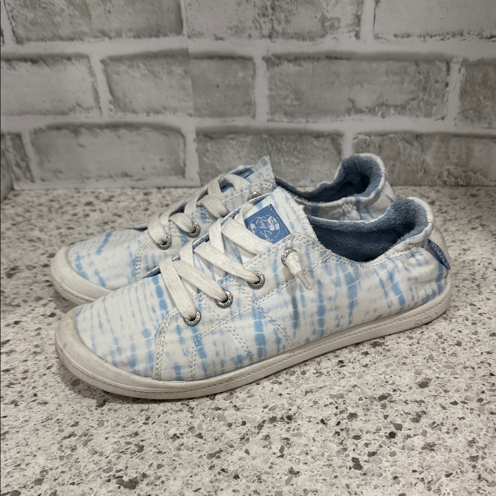 Roxy Women's Tie-Dye Sneakers in Blue and White